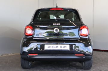 Smart ForFour EQ NAVI+PDC+SITZHZG+PDC+ALU
