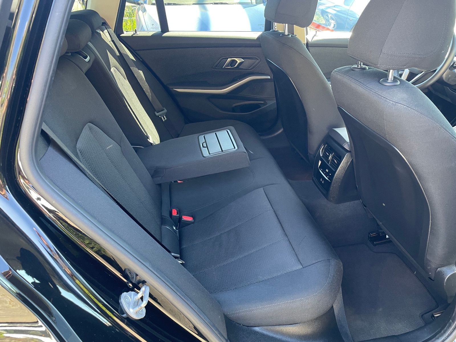 BMW 318 i Touring foto 14