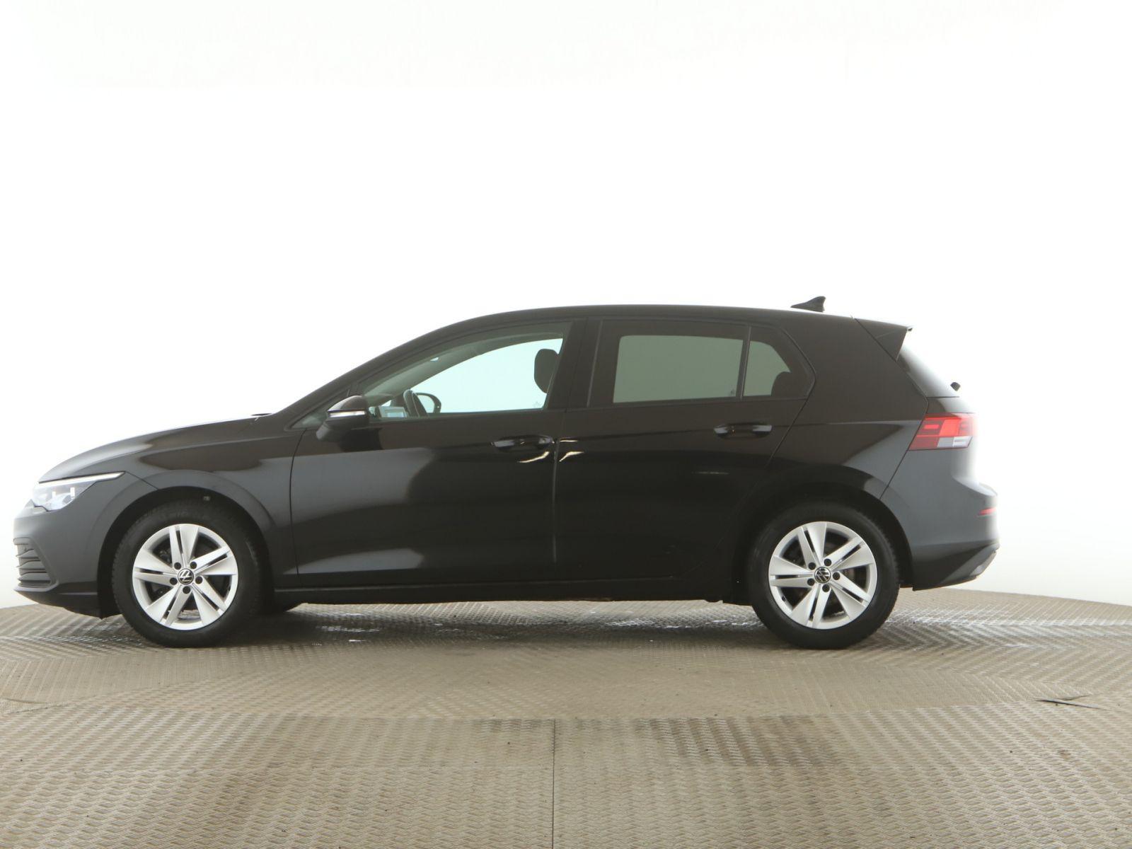 Volkswagen Golf VIII 1.5 TSI Life LED+RFK+Navi+AppleCar