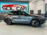Porsche Cayenne Turbo /360 KAMERA /PANO/BOSE AUDIO - Porsche Cayenne mit Benzin-Antrieb: Kombi, Automatik