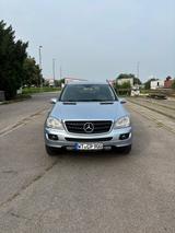 Mercedes-Benz ML 280 CDI 4MATIC - - Mercedes-Benz ML 280 von privat