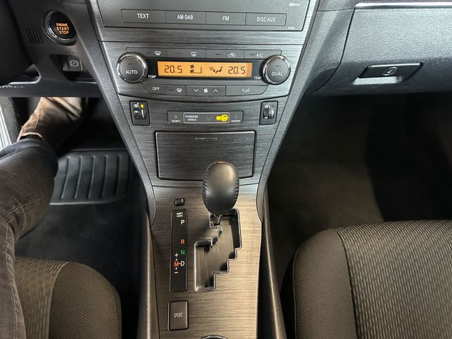 Toyota Avensis Kombi Executive Automatik