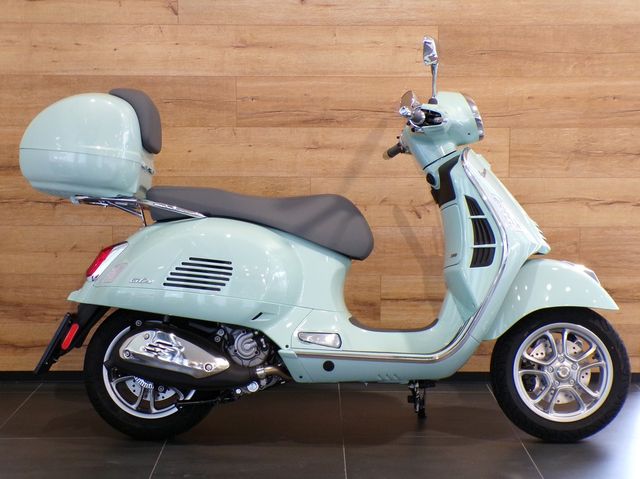 Vespa GTS 300 HPE / Sofort verfügbar / Mit Topcase