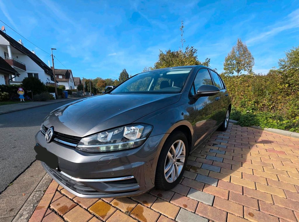 Image of Volkswagen Golf