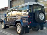 Land Rover Defender 110 Td5 9-Sitze AHK StdHzg. RESTAURIERT - Land Rover Defender mit Diesel-Antrieb: Geländewagen, Td5