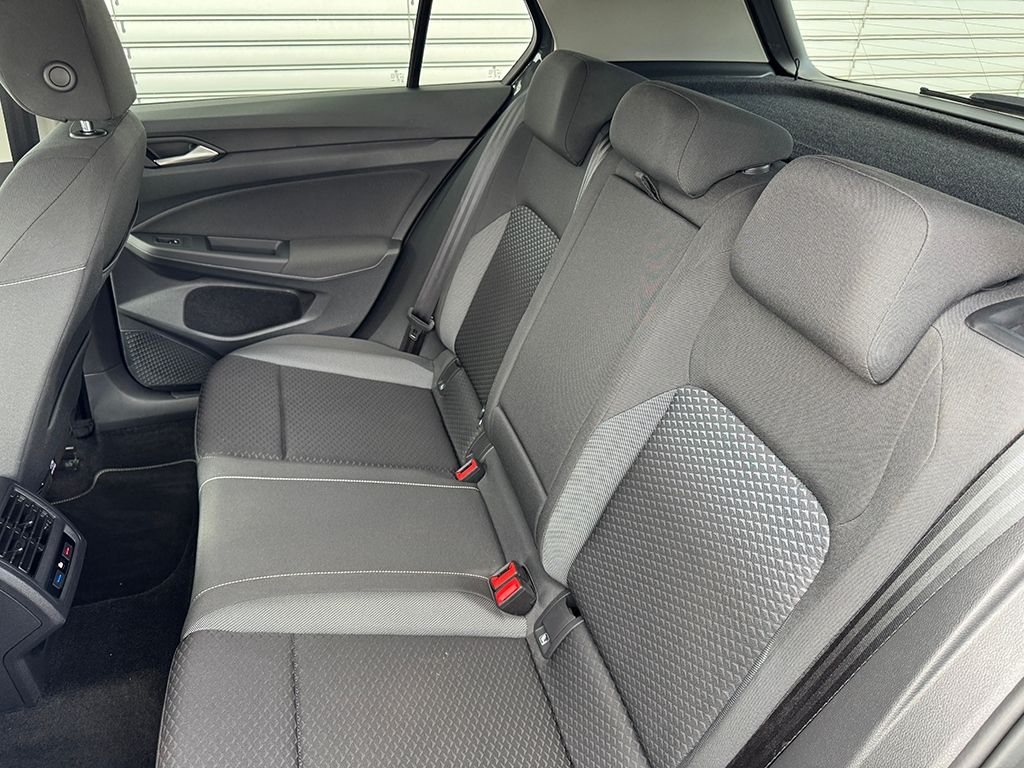 Golf VIII 1.5 eTSI DSG ACTIVE *MATRIX*NAVI*HUD*