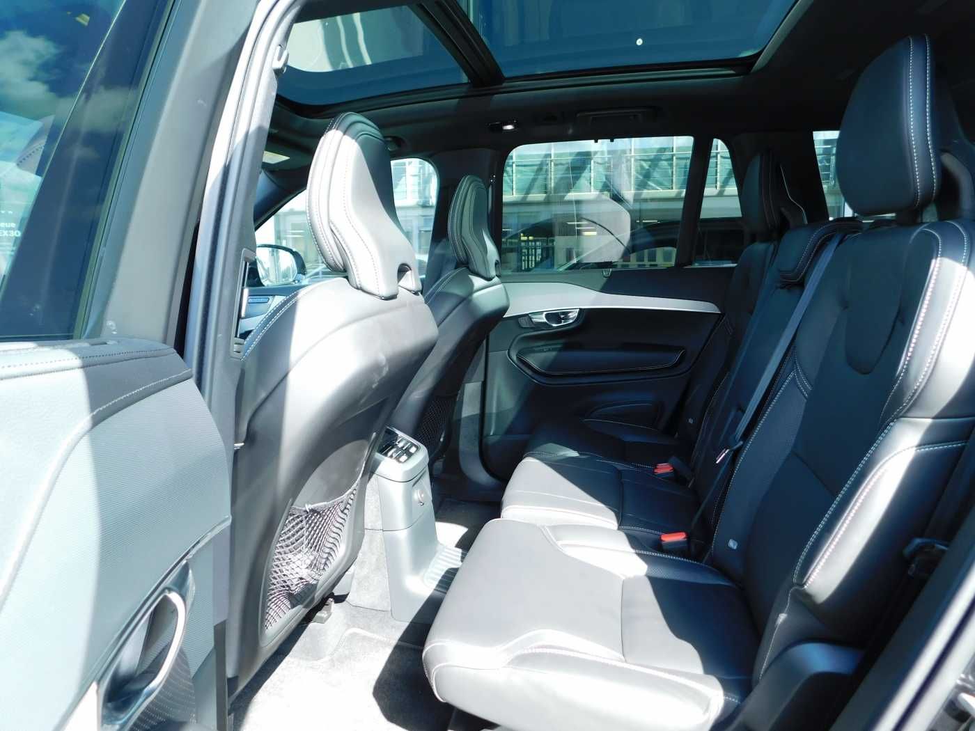Fahrzeugabbildung Volvo XC90 Plug-In-Hybrid T8 AWD Plug-in Hybrid Plus D