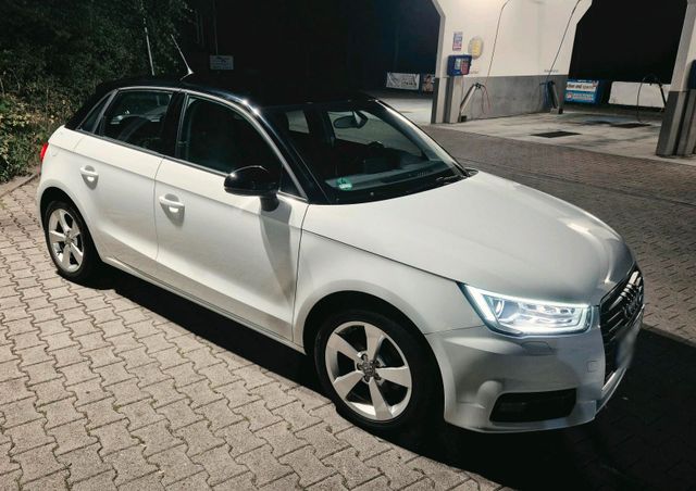 AUDI Audi A1 1.0 Ultra  Automatik  Top Zustand..