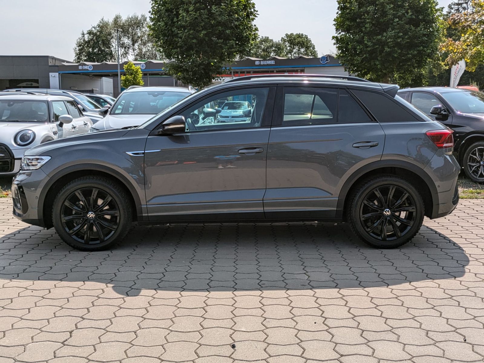 Fahrzeugabbildung Volkswagen T-Roc R-Line 4Motion BLACK/PANO/KAM/IQ.DRIVE/LED