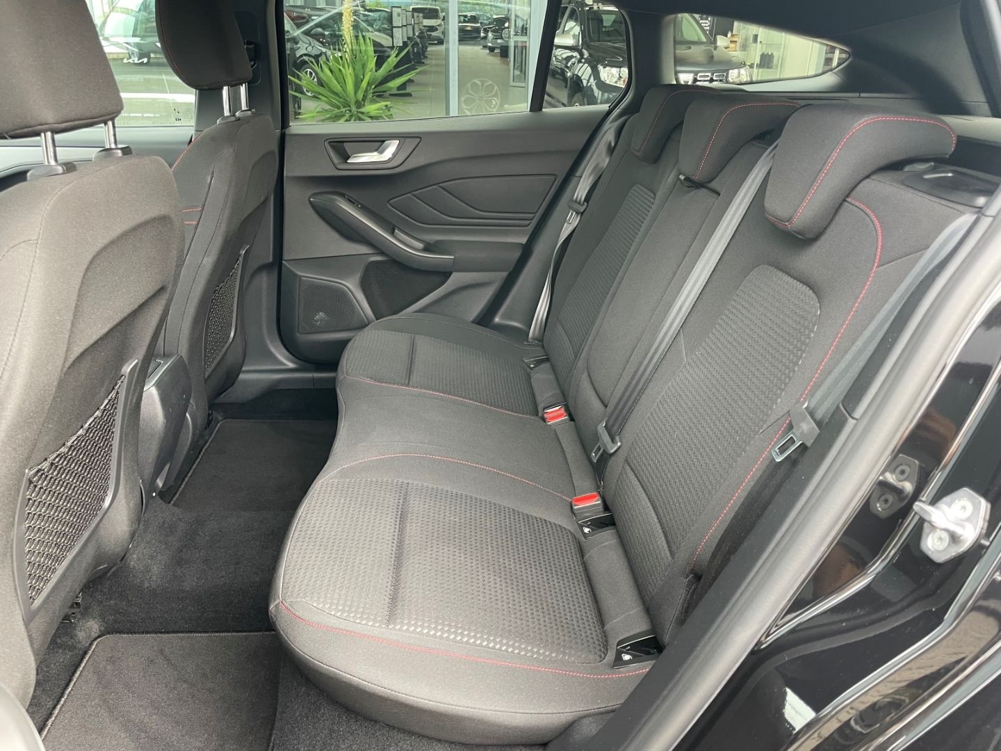 Fahrzeugabbildung Ford Focus Turnier ST-Line X VerkehrszeichenERK Kamer