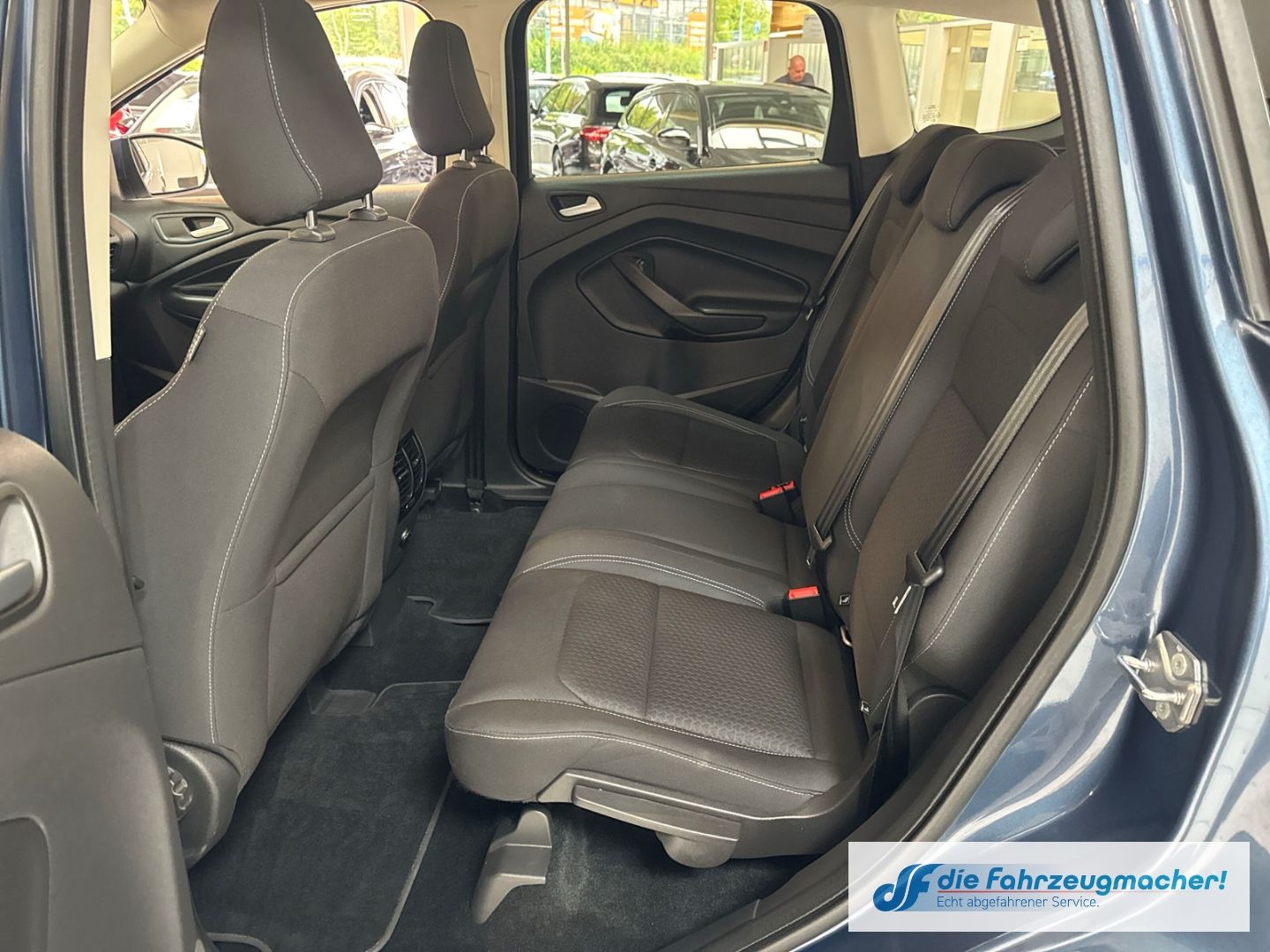 Fahrzeugabbildung Ford Kuga Cool & Connect 2.0 TDCi EU6d-T Navi Apple C
