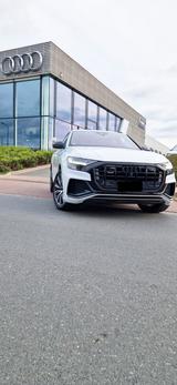 Audi Q8 50 TDI  Sport quattro tiptronic B&O Pano - Audi Q8 in Frankfurt (Main)
