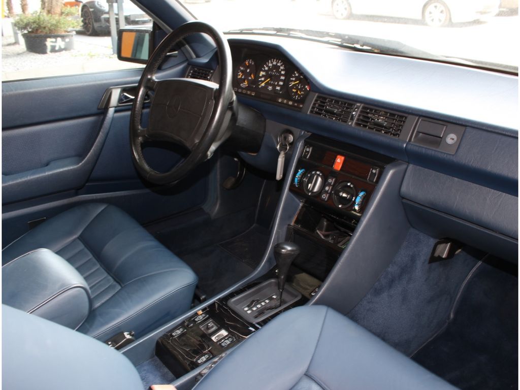 Fahrzeugabbildung Mercedes-Benz 300 CE Coupe W124*2.Hand NUR 19T KM*H Zulassung