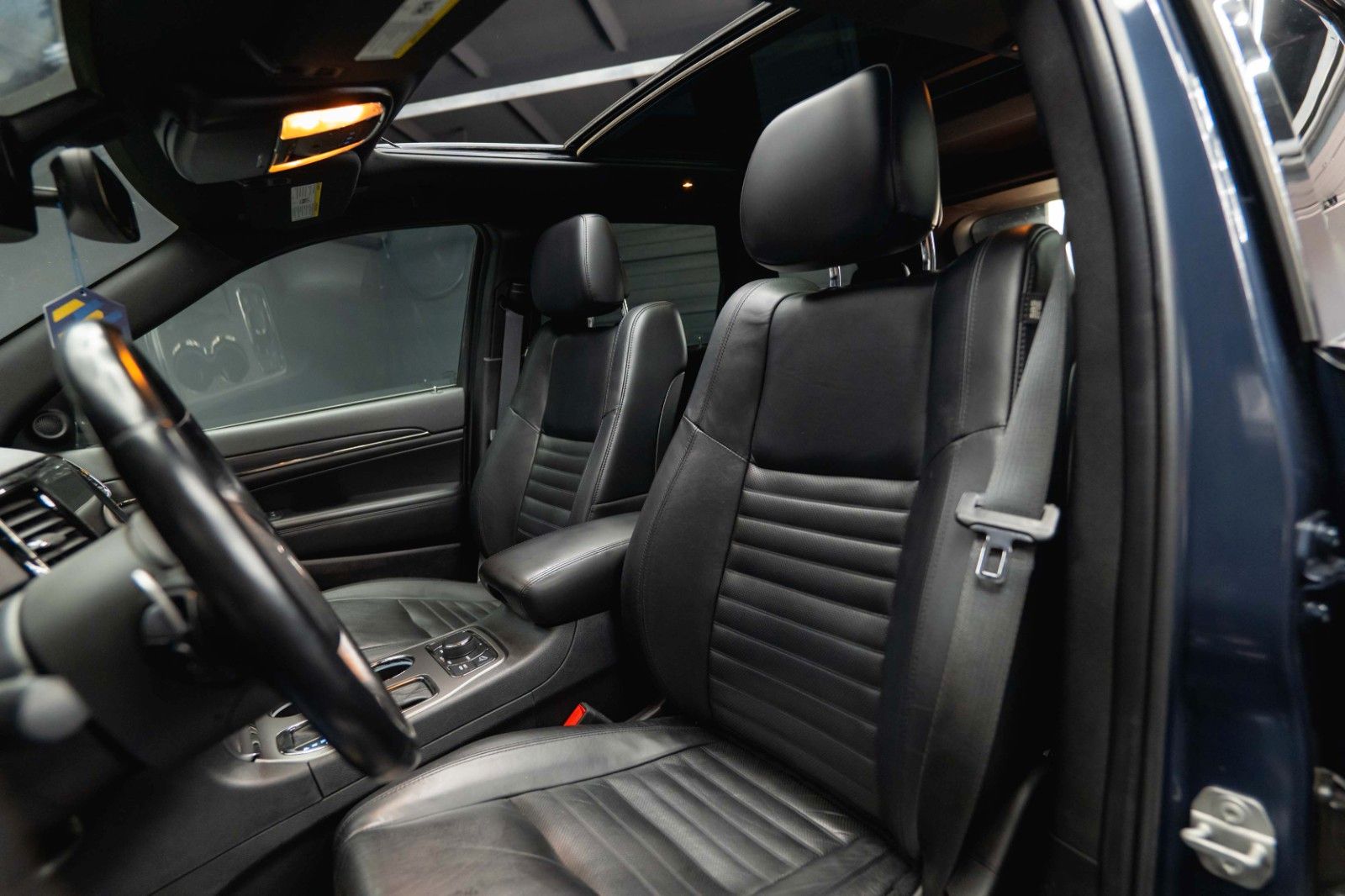 Fahrzeugabbildung Jeep Grand Cherokee 3.6 4x4 LIMITED X *Pano*LED*19%*