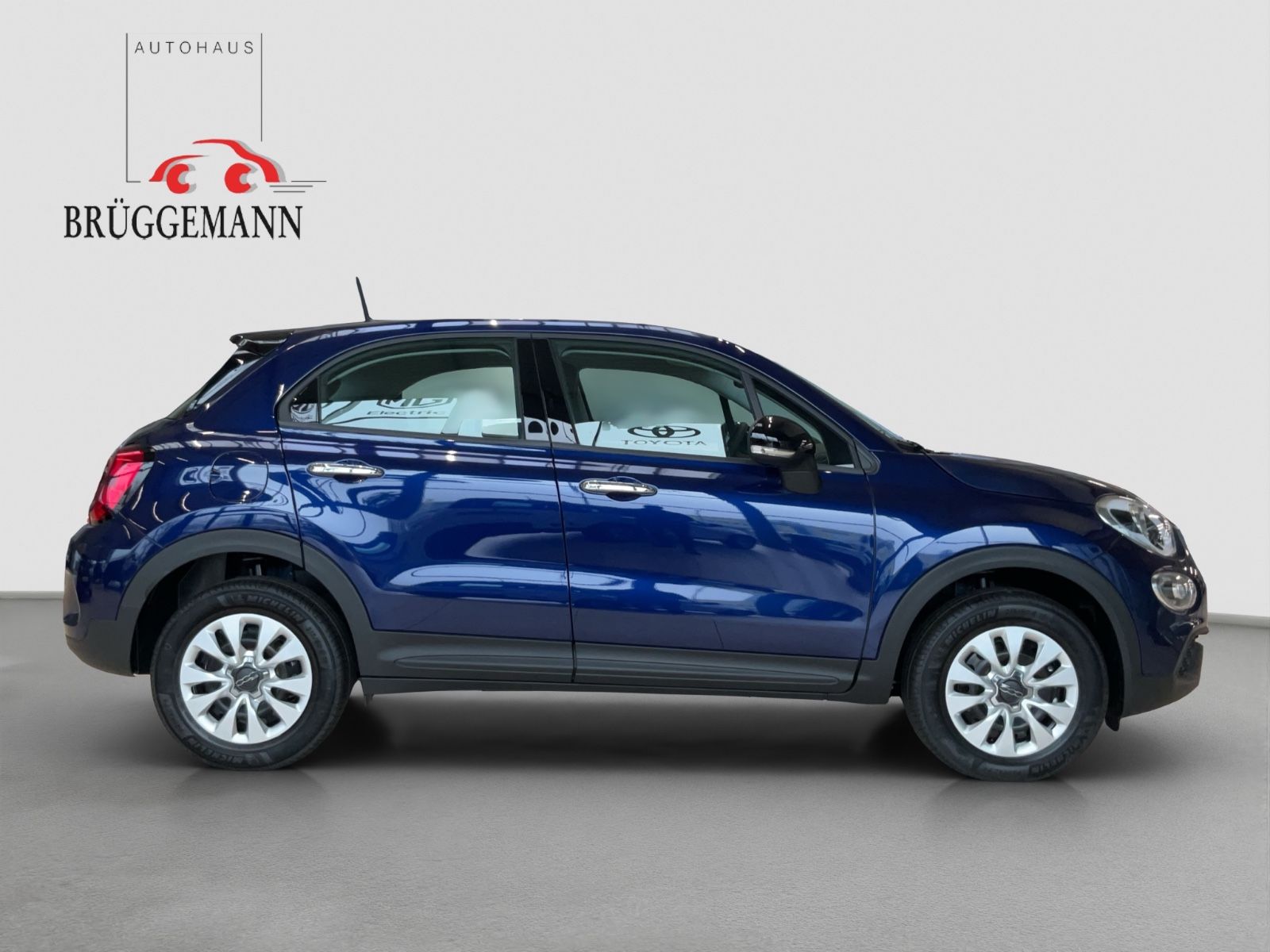 Fahrzeugabbildung Fiat 500X Hybrid 1.5 GSE 96 kW 8-Fach bereift