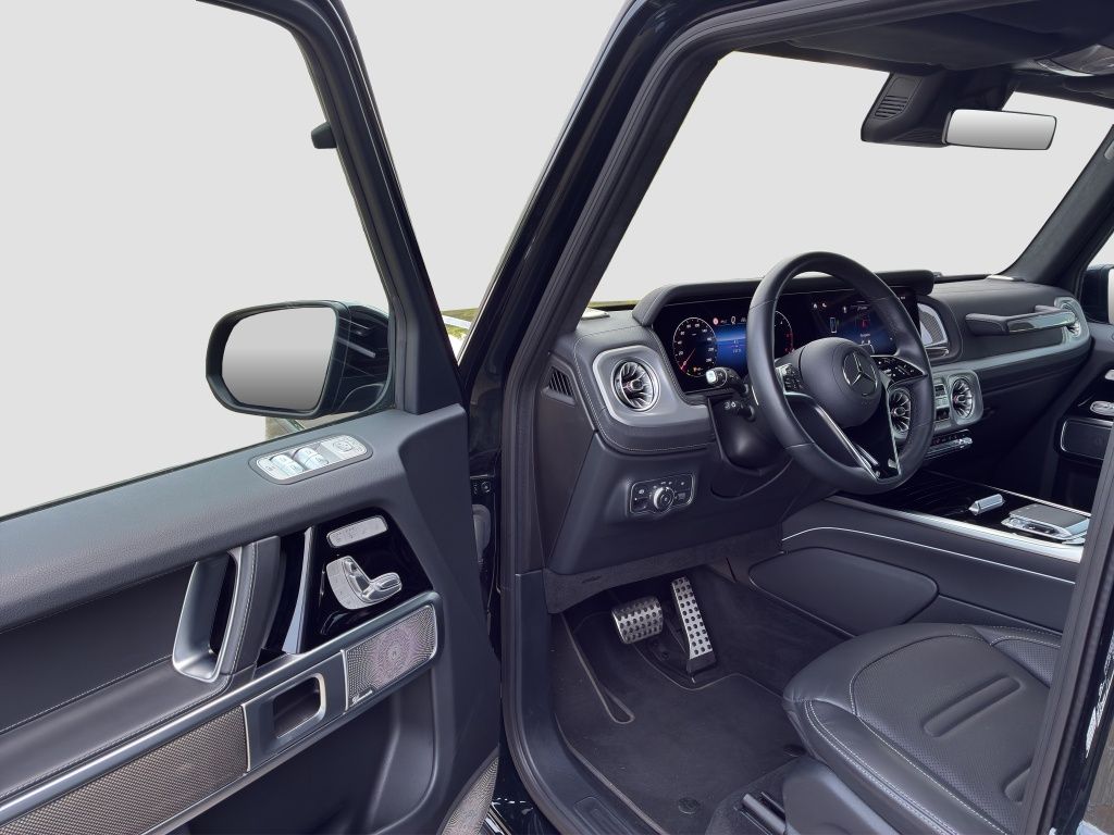 Fahrzeugabbildung Mercedes-Benz G 450 d NIGHT*AHZV*GSHD*DISTR*M-BEAM*STHZG*360°*