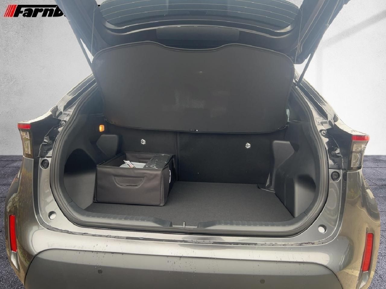 Fahrzeugabbildung Toyota Yaris Cross 1,5 Hyb Teamplayer *1,99% bis 28.02.