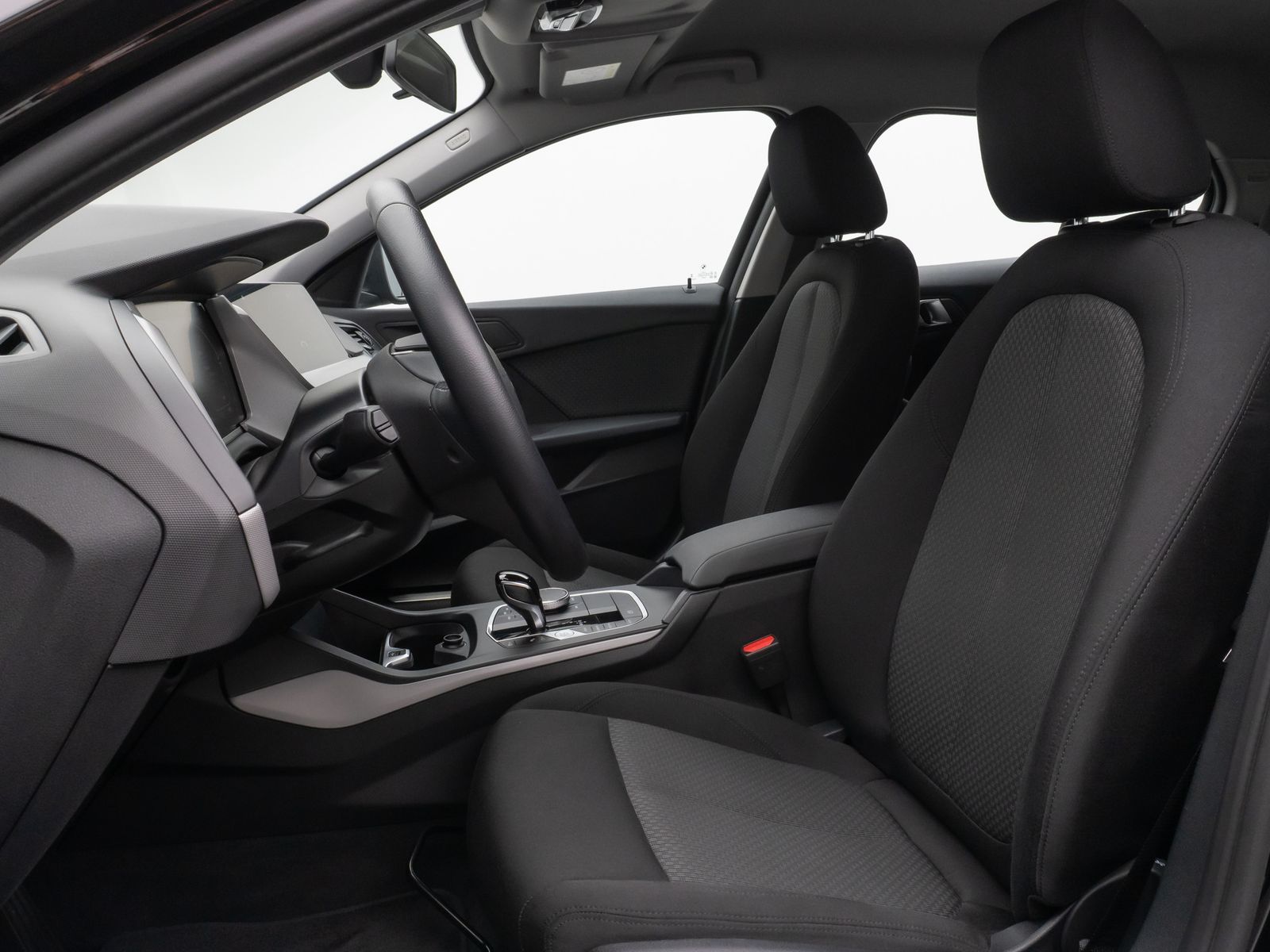 Fahrzeugabbildung BMW 118i Kamera DAB CockPitPro Geschwindigkeitsr LED