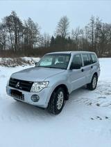 Mitsubishi Pajero - Mitsubishi Pajero aus 2013