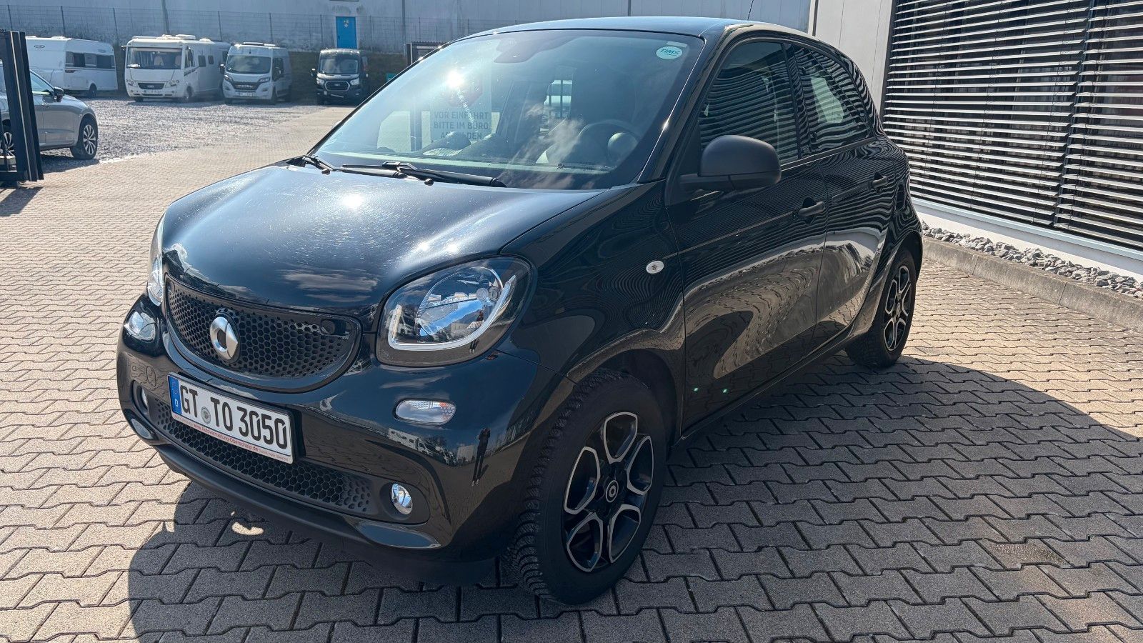 Fahrzeugabbildung Smart ForFour forfour Basis 52 kW