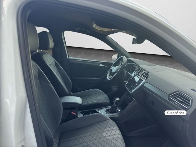 Volkswagen Tiguan R-LINE 1.5 TSI DSG IQ.LIGHT BLACK STYLE N foto 5