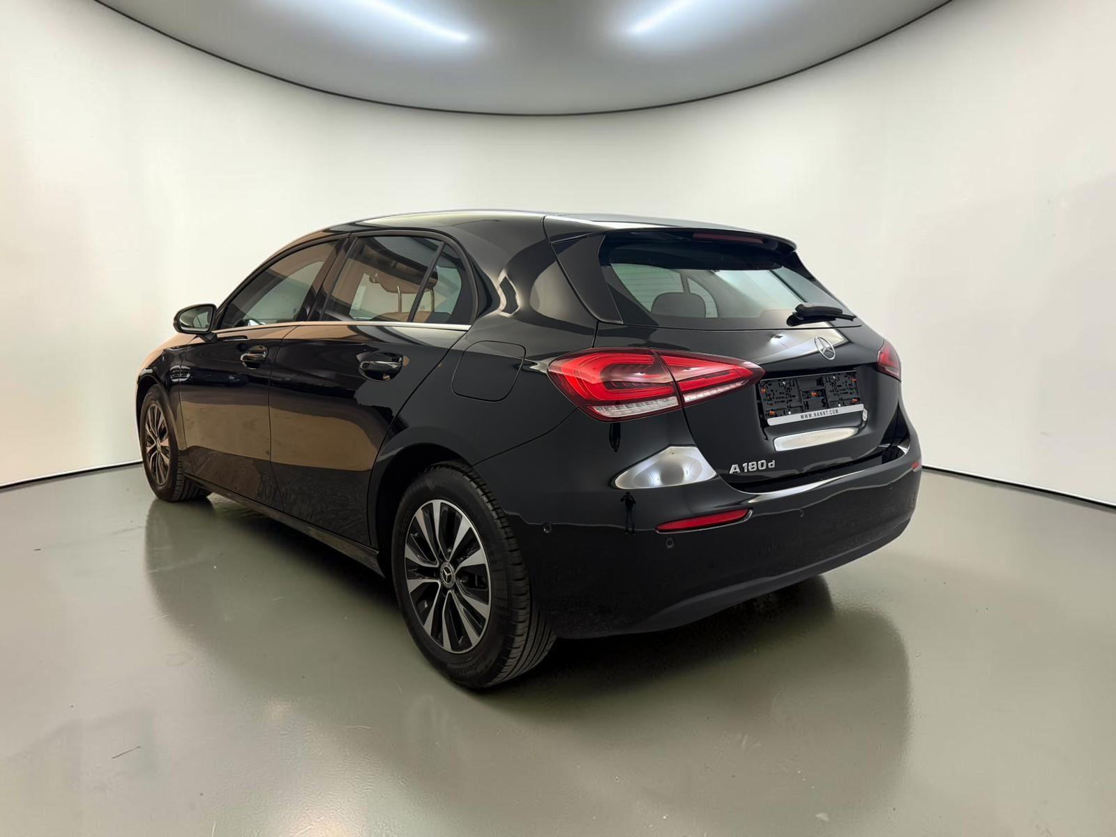 Mercedes-Benz A-Class d LED*CARPLAY*1-HAND*T-LEDER*WIDE*RÜCKKAM, миниатюра 6