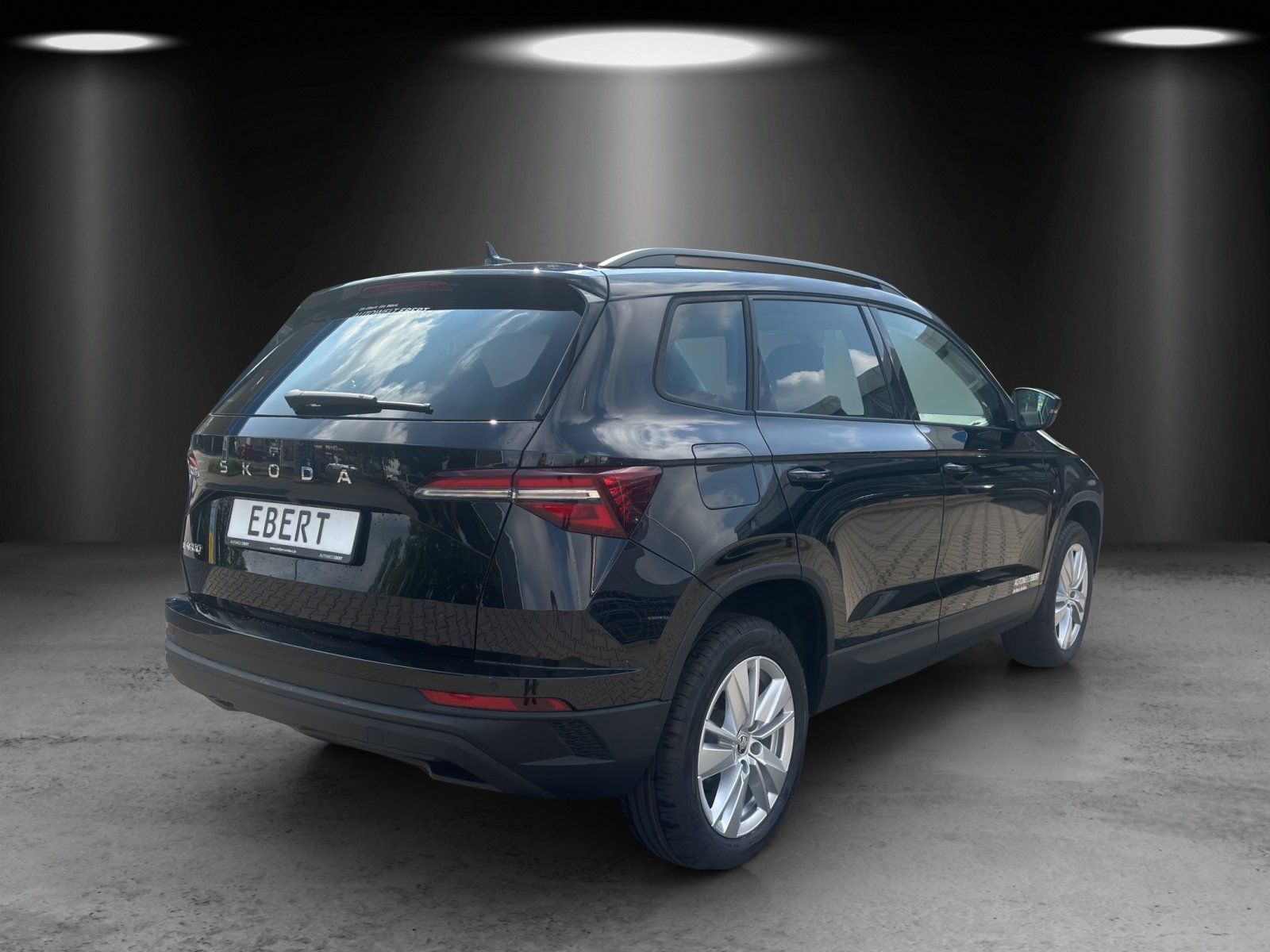 Fahrzeugabbildung SKODA Karoq Selection 1,5 TSI 110 kW DSG