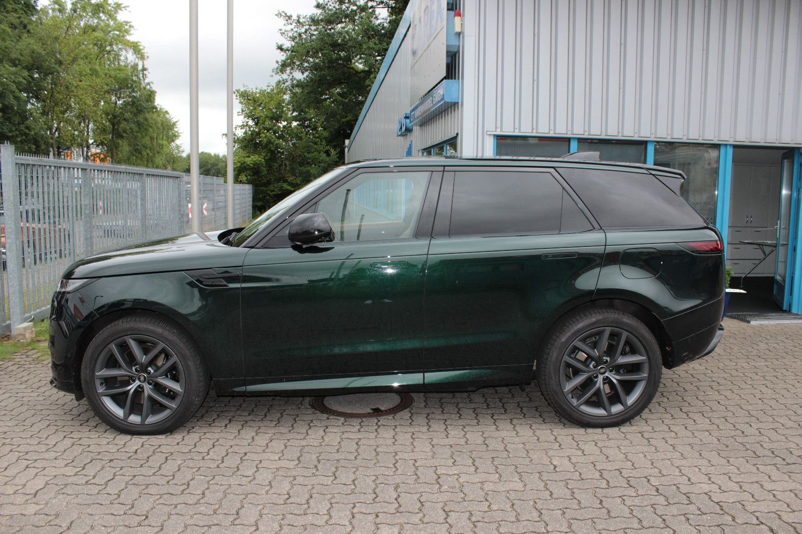Fahrzeugabbildung Land Rover Range Rover Sport P460e Dynamic HSE Hybrid *HUD*