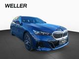 BMW 550e xDrive Touring M Sport Pano,AHK,H/K,AktivL - blaue BMW 550