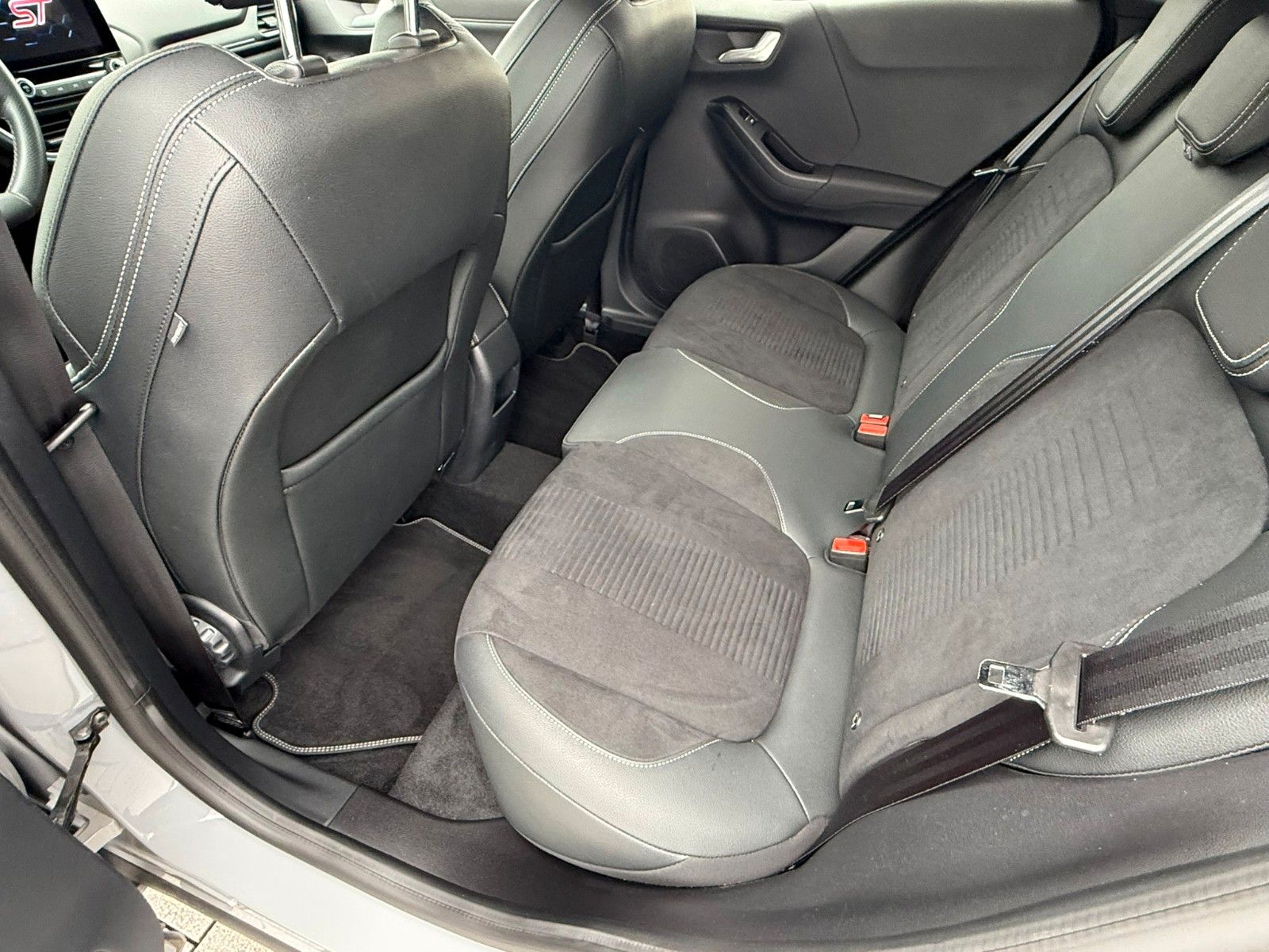 Fahrzeugabbildung Ford Puma ST X  Performance-Paket,Navi,Sitzh.,Kamera