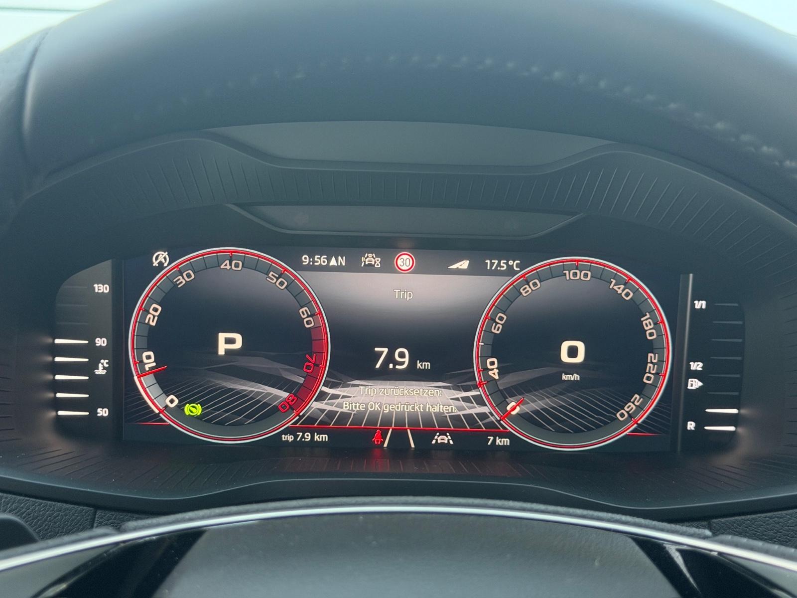 Skoda Karoq Sportline#5J.Gar#Matrix#360°#AHK#Navi#App