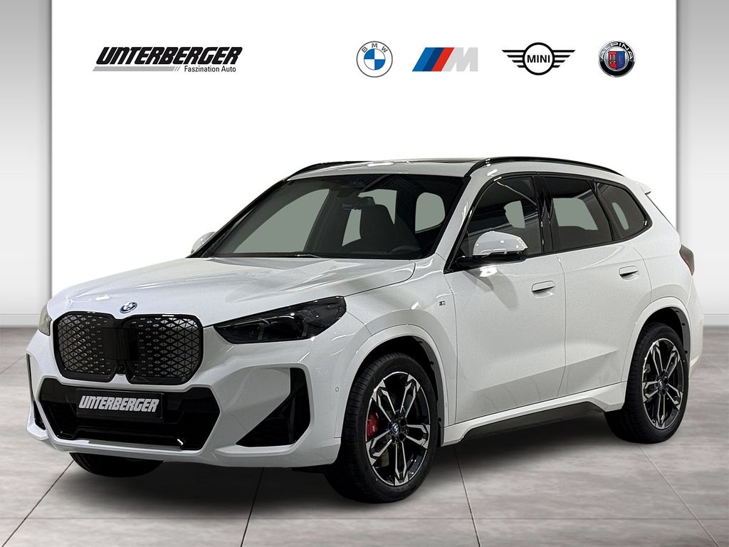 BMW iX1