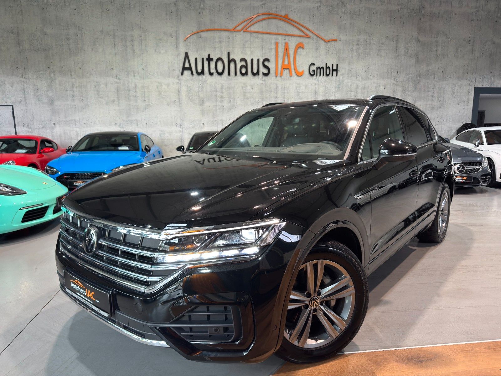 VW Touareg R-Line 4Motion/PANO/AHK/STHZ/LED/NAVI
