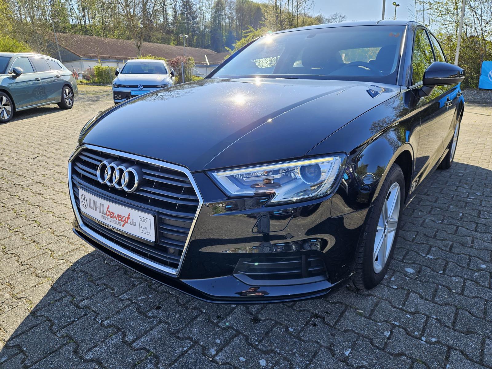 Audi A3 Limousine 30 TFSI basis Navi Klima Sitzheizun
