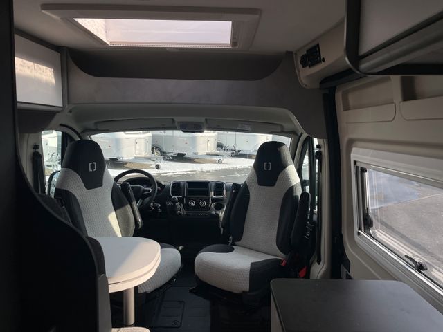 Crosscamp ADVTR 6.4 EF Markise Navi Kamera AWT isol.+behei