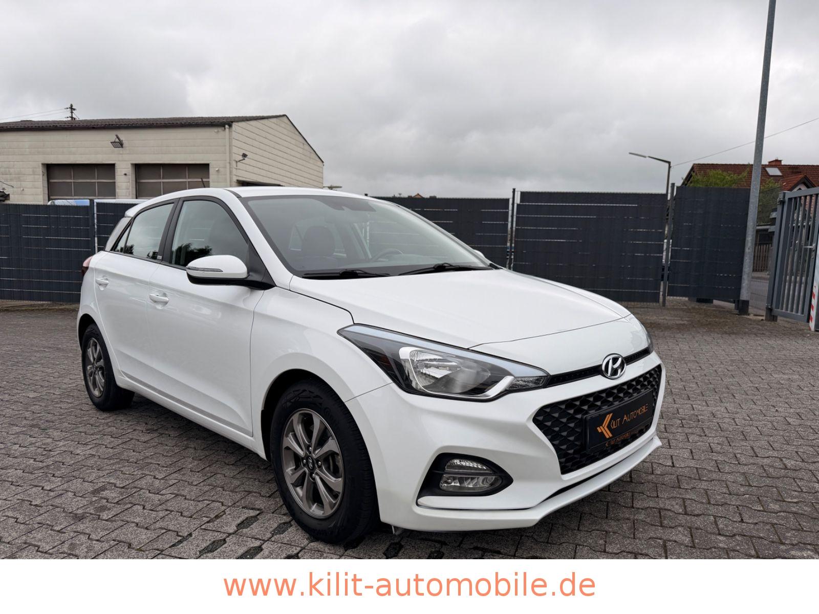 Hyundai i20 Trend *1.HAND+R-KAM+SITZHZG+CARPLAY+15ZOLL*