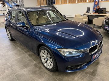 BMW 320d Touring xDrive Aut. LEDER*PDC*TEMPOMAT*NAVI