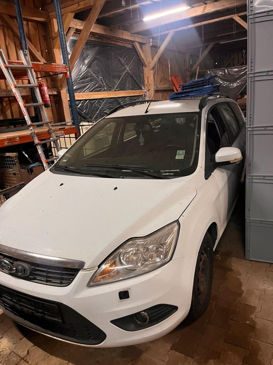 Ford Focus 2009 — photo 11