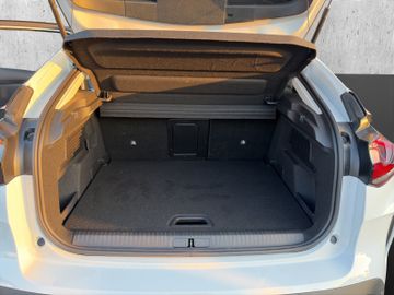 Citroën C4 1.2 PureTech 130 Max +HUD+LED+SHZ+KeyLess+PDC