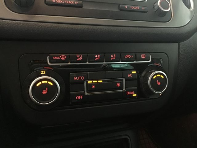Fahrzeugabbildung Volkswagen Golf Plus VI CrossGolf 1.4 TSI AHK/Tempo/CD/SHZ