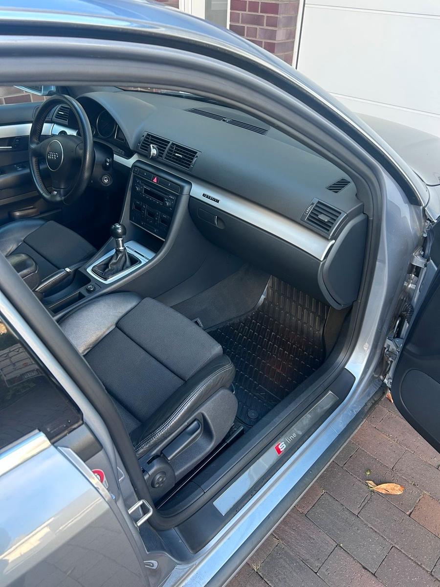 Audi Quattro 2004 — photo 12