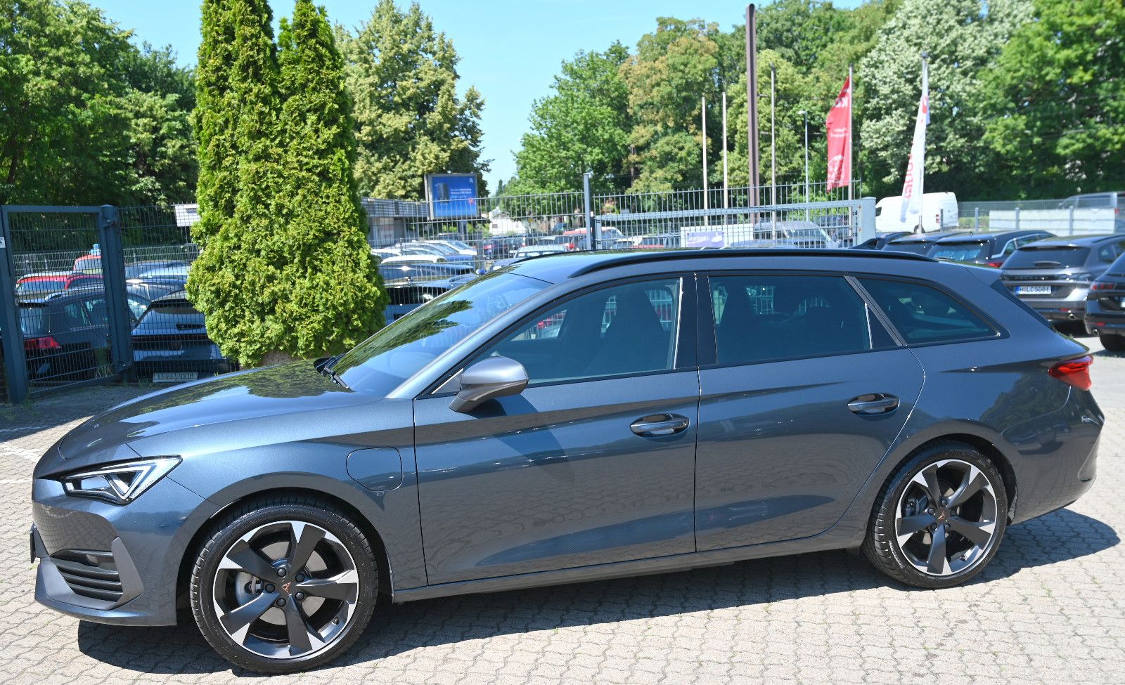 Cupra Leon Sportstourer 1.4 e-Hybrid Navi Leder 1H LED imagem 3