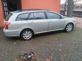 Toyota Avensis Combi 1.8-l-VVT-i - - Toyota Avensis in Bonn