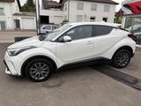 Toyota C-HR Hybrid Lounge - Toyota C-HR Lounge mit Hybrid-Antrieb (Benzin/Elektro)