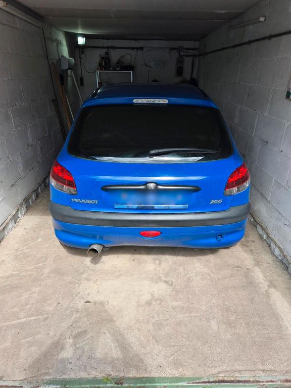 Peugeot 206