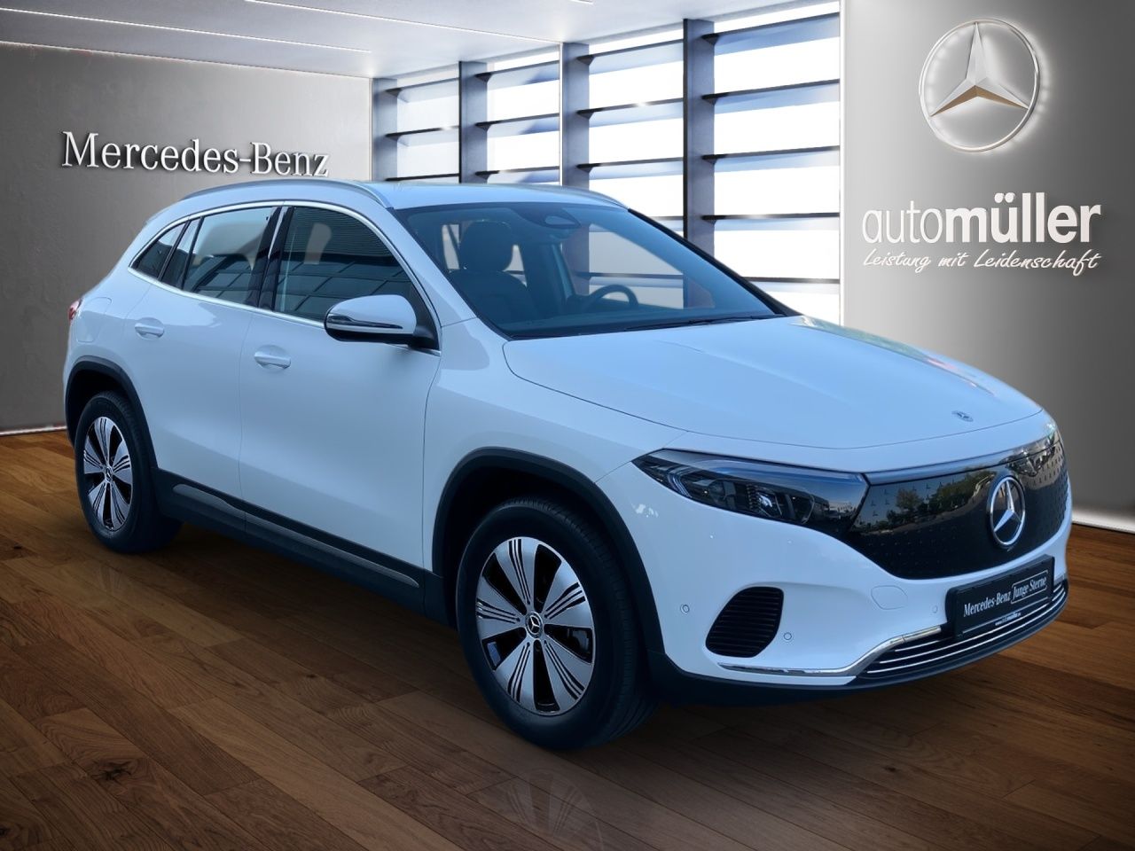 Fahrzeugabbildung Mercedes-Benz EQA 250 BONUS+AHK+KAMERA+LENKRADHEIZ+AMBIENTE+