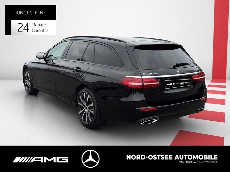 Mercedes-Benz E 300 T de AVANTGARDE NAVI DISTRONIC NIGHT LED