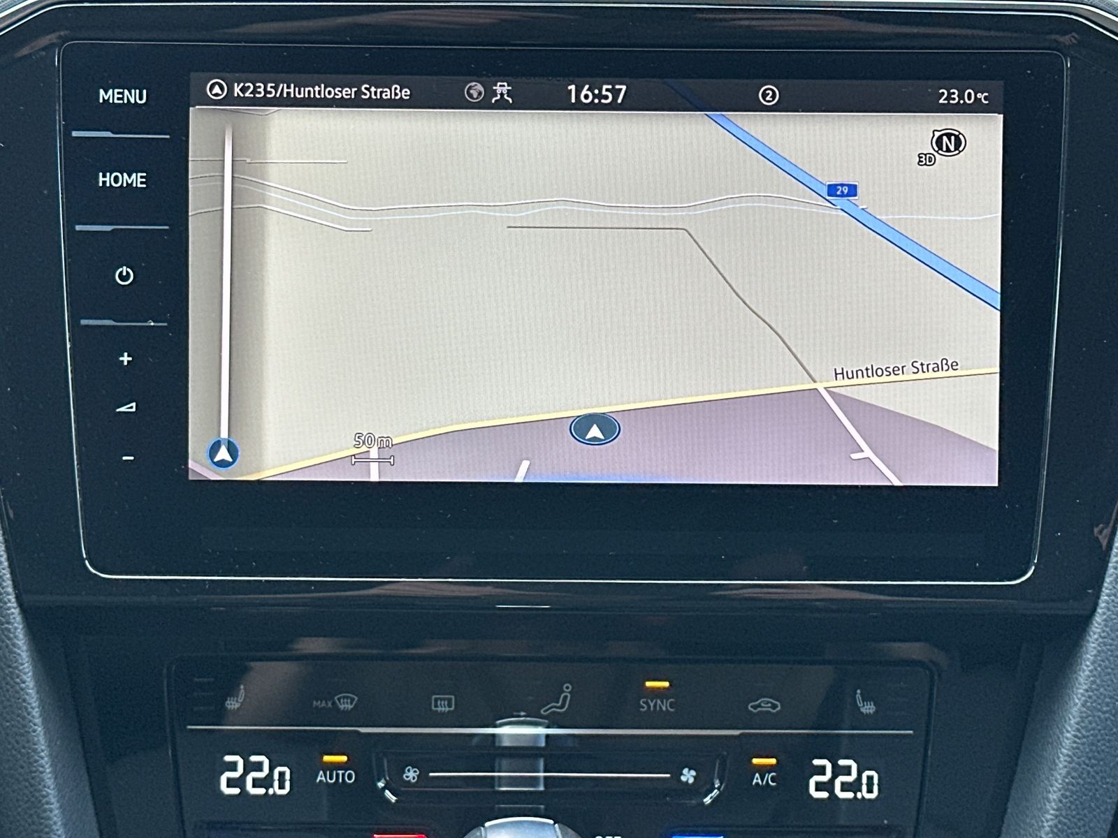 Fahrzeugabbildung Volkswagen Passat Variant 2.0 TDI DSG NAV+IQ-LIGHT+ACC