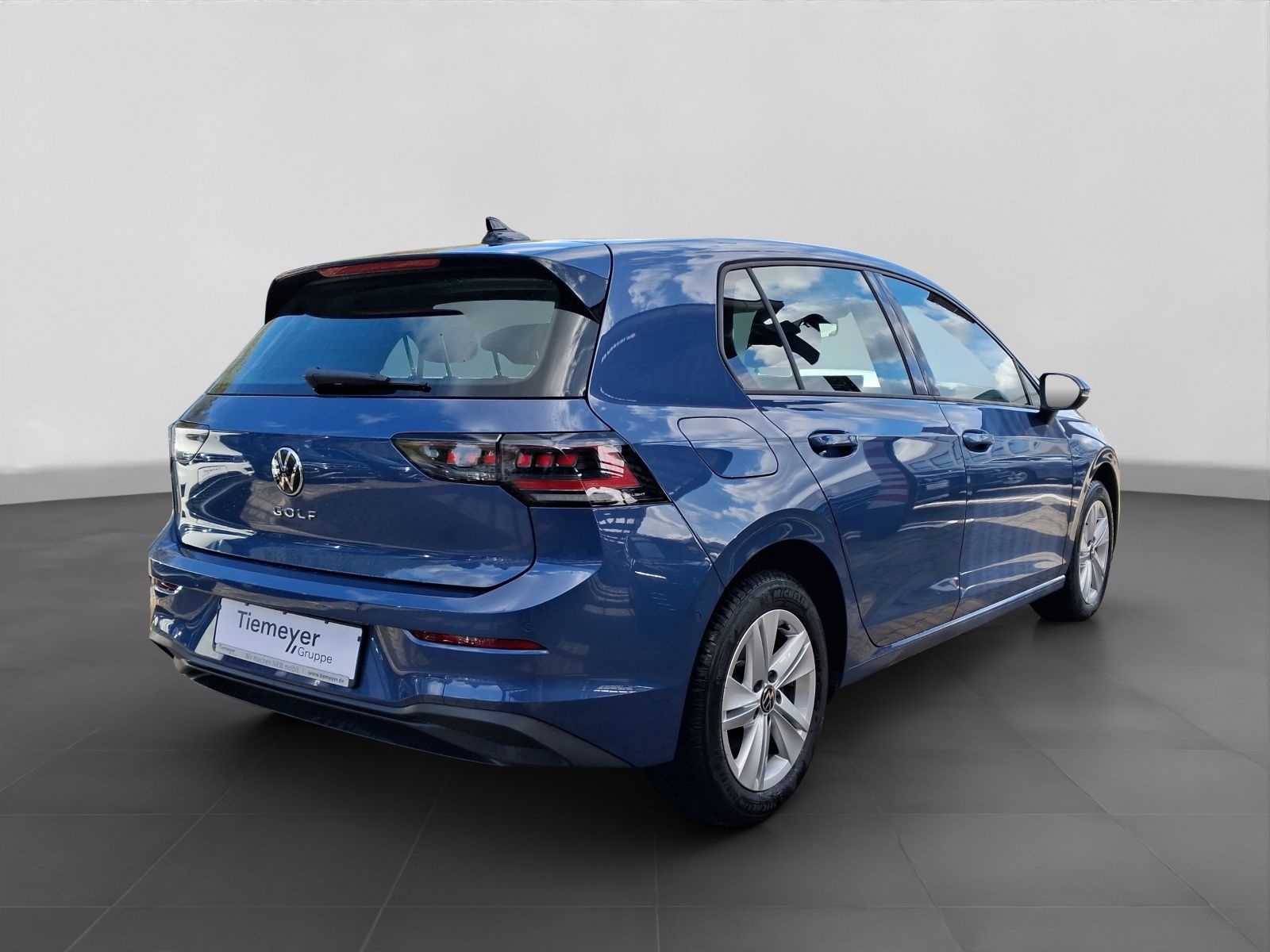 Volkswagen Golf 1.5 TSI LIFE IQ.LIGHT HuD ASSIST KEYLESS foto 3
