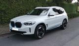 BMW iX3 Frunk/Head-Up/AHK/8-fach bereift - weiße BMW iX3